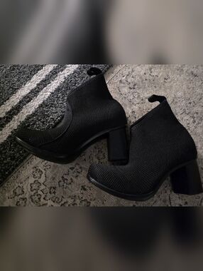CHARLESTON SHOE CO. Black Knit Block Heel Ankle Boots